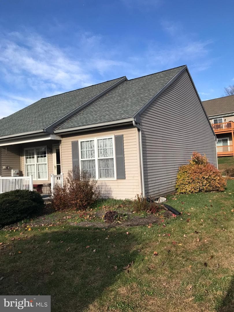 30 Oakgrove Lane photo 3