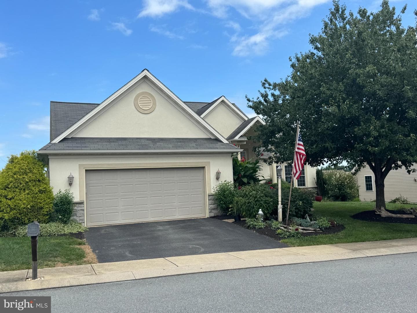126 Broadstone Street photo 1