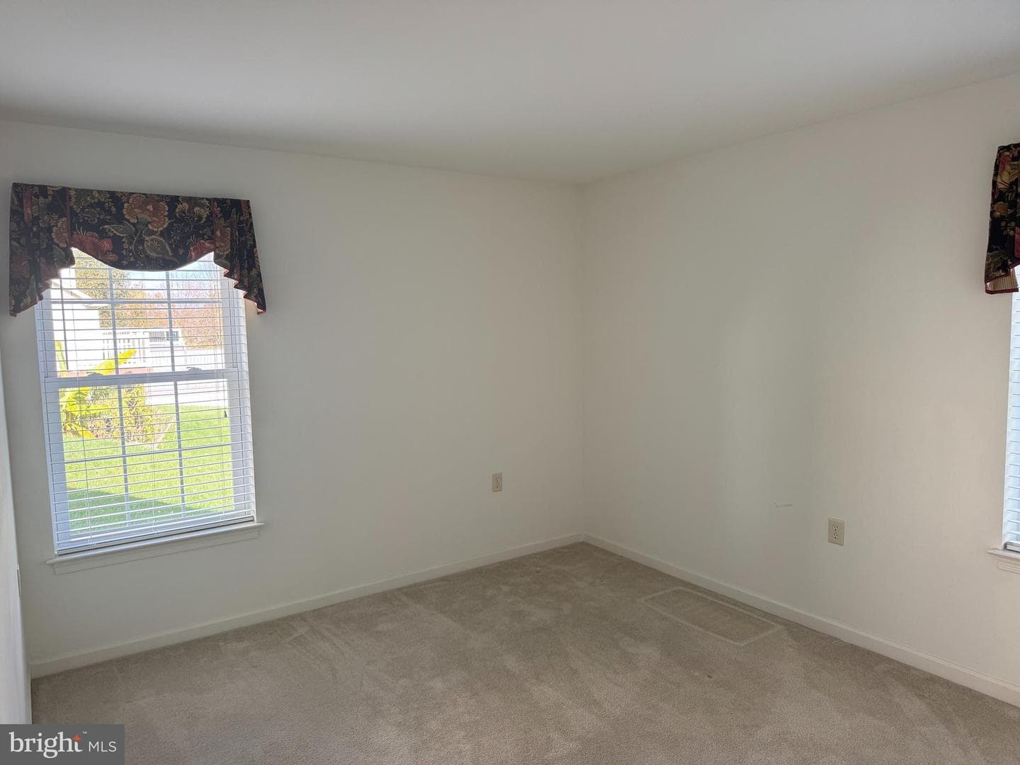 126 Broadstone Street photo 23