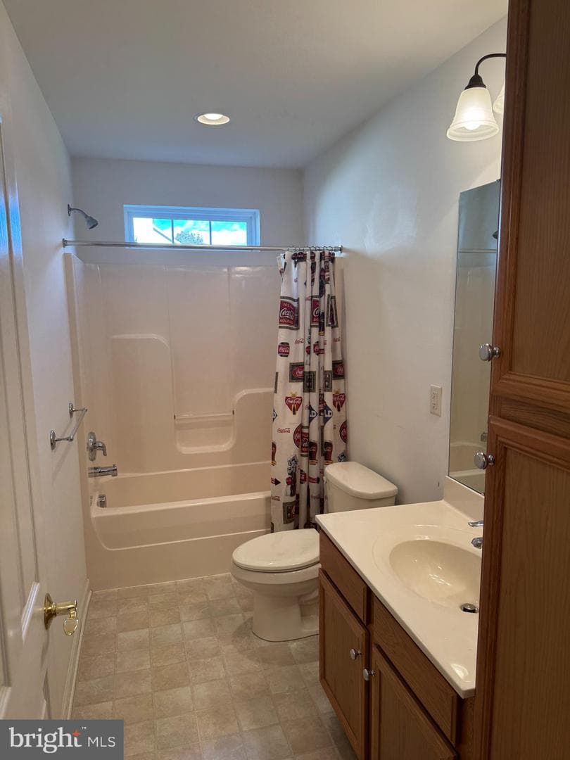126 Broadstone Street photo 25