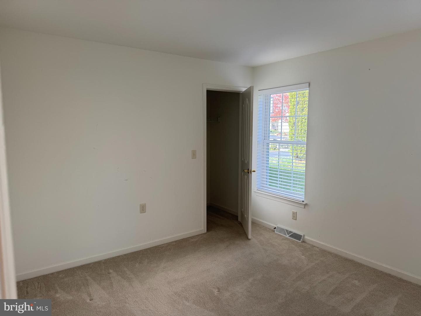 126 Broadstone Street photo 27