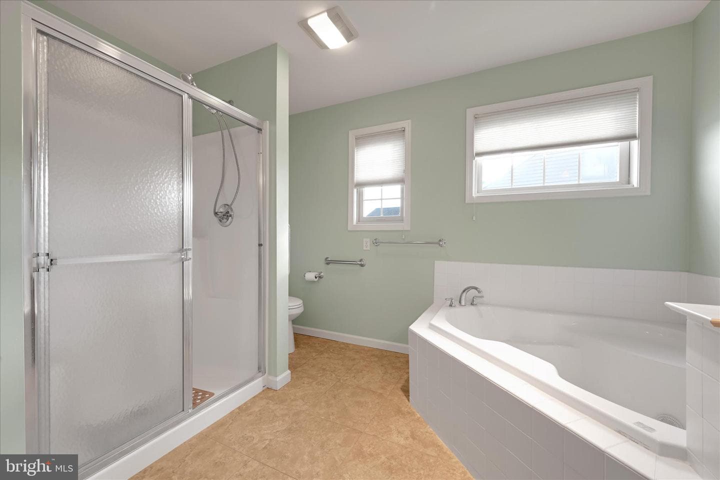 988 Cambridge Drive photo 20