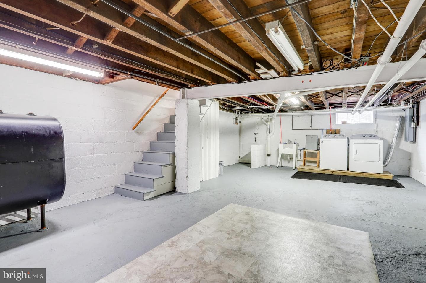 705 N Pine Street photo 35