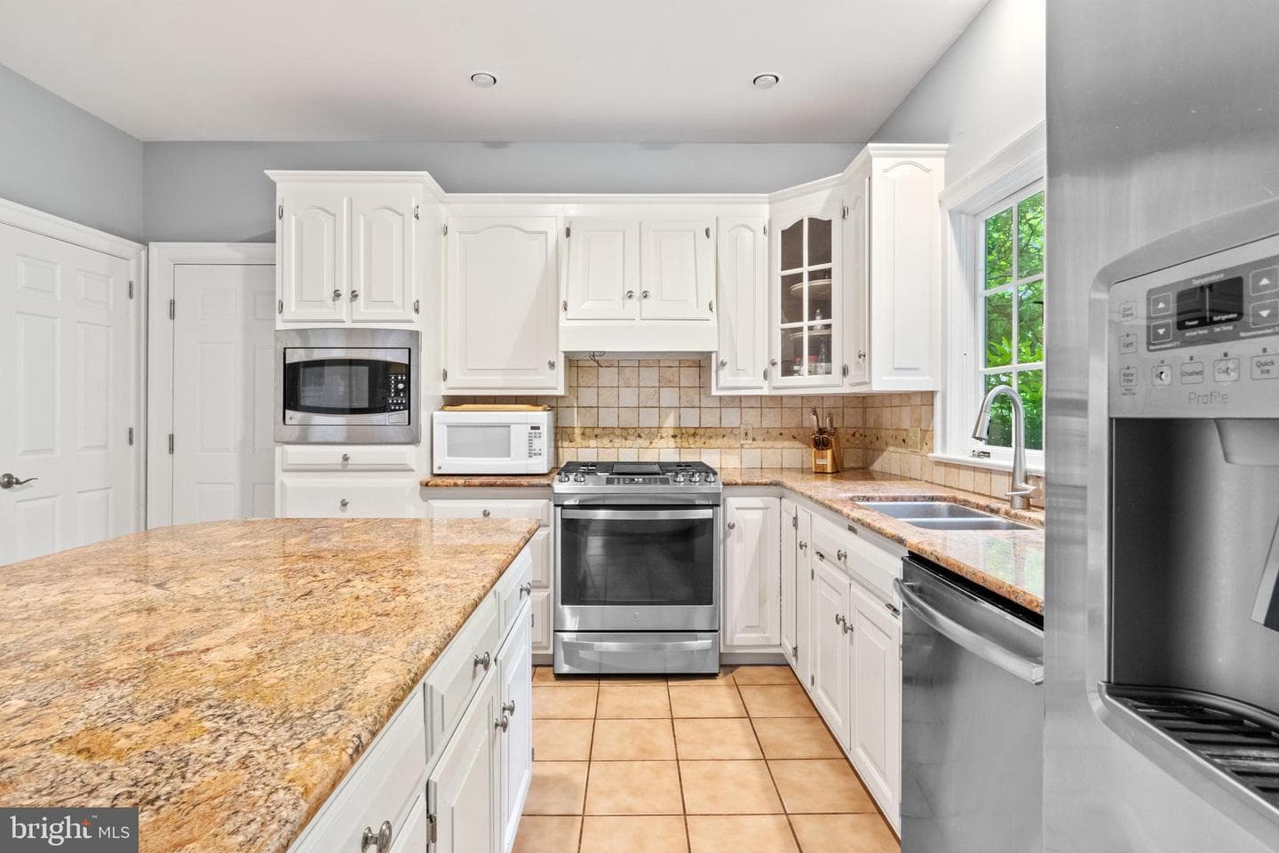 1077 Chapel Forge Drive photo 15