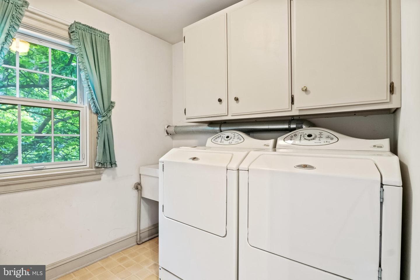1077 Chapel Forge Drive photo 33
