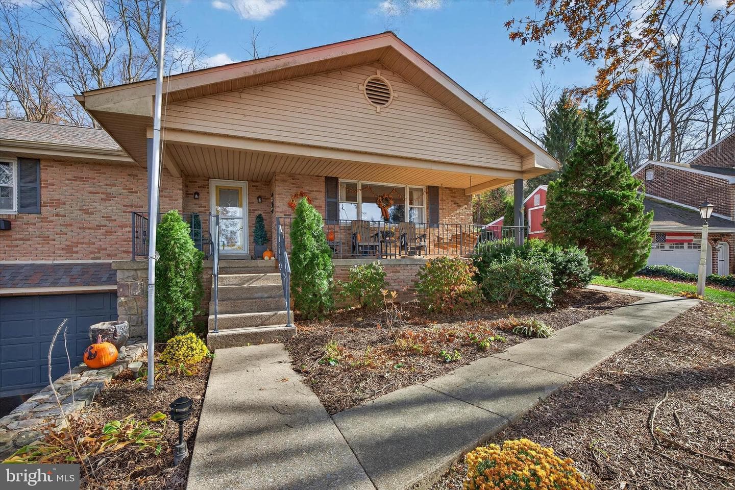 35 Bonview Drive photo 3