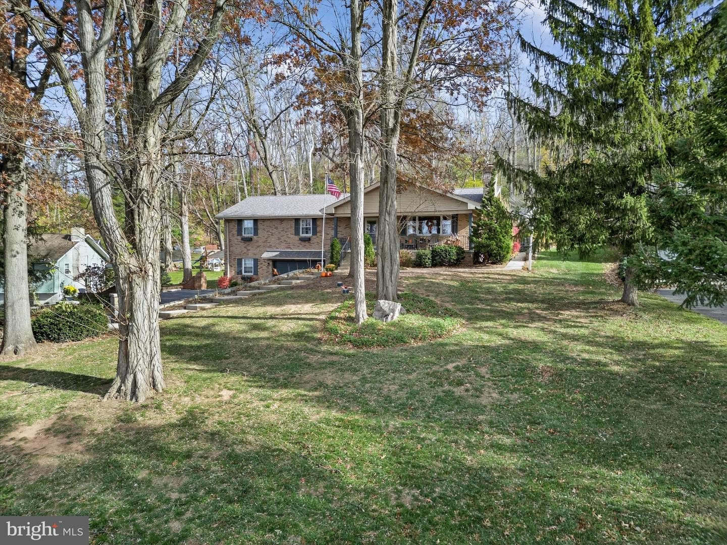 35 Bonview Drive photo 73