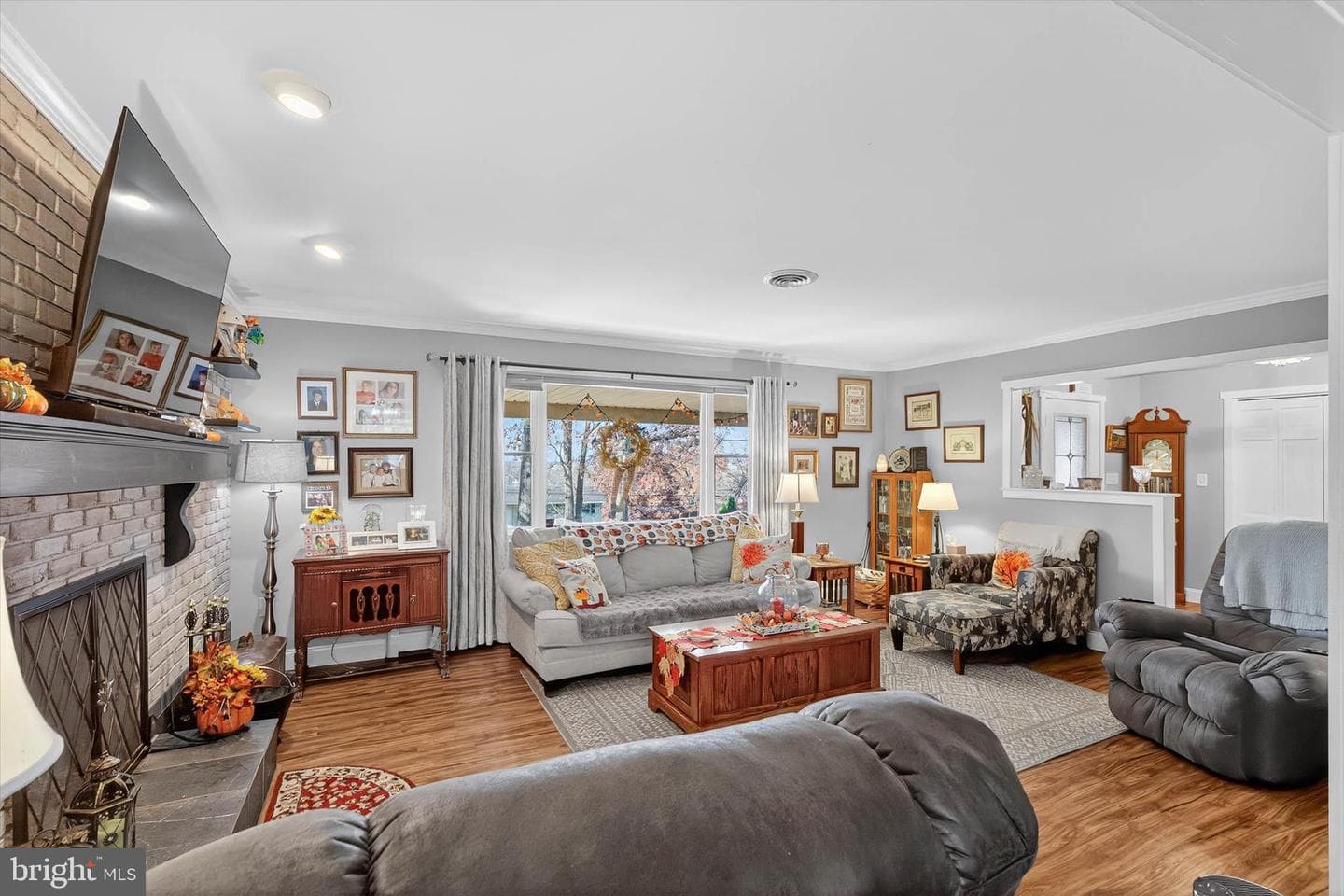 35 Bonview Drive photo 8