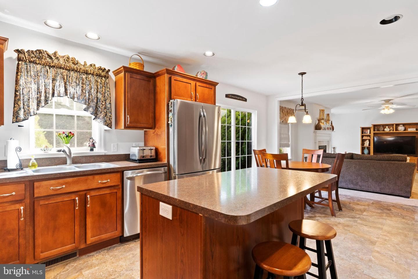 657 Hamaker Road photo 18