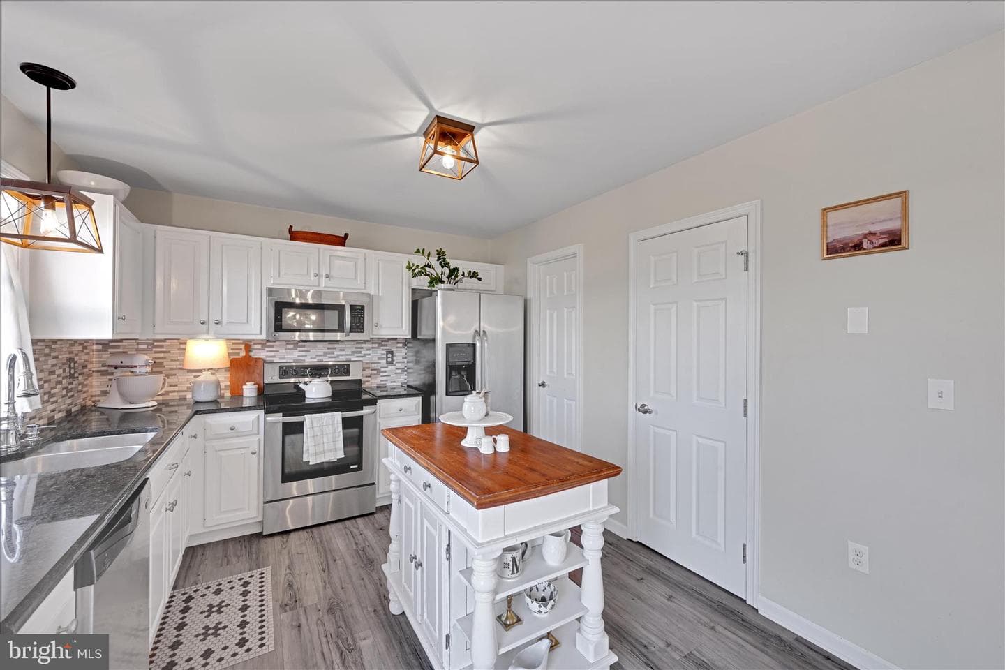 85 Chelmsford Drive photo 11