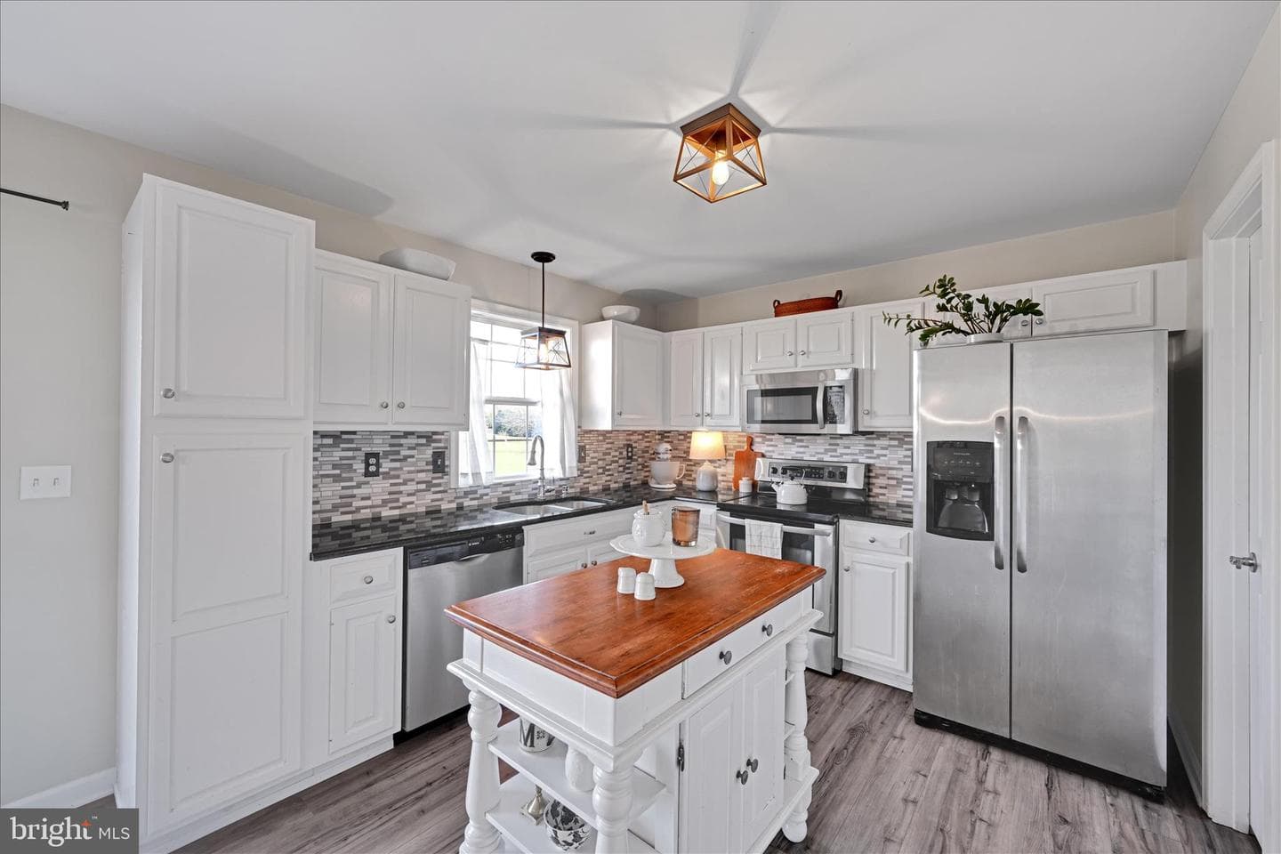 85 Chelmsford Drive photo 12