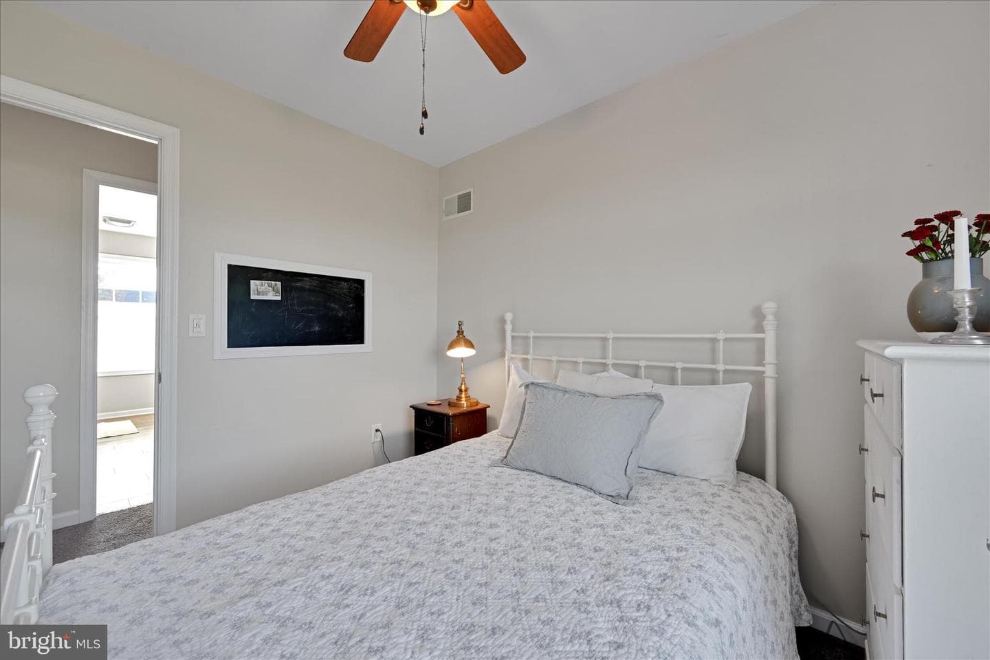 85 Chelmsford Drive photo 21