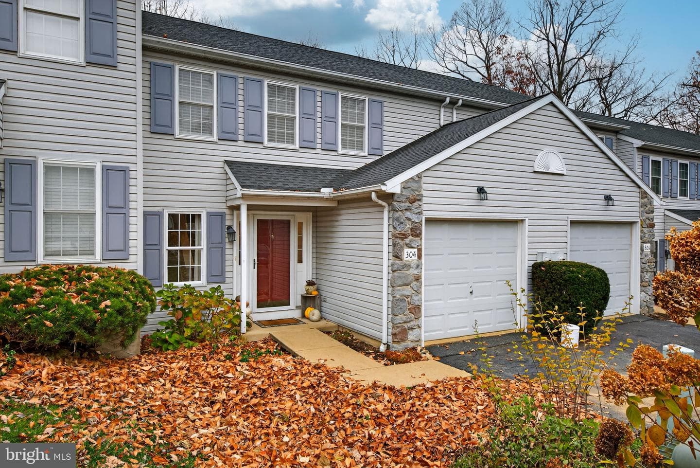 304 Treetops Court photo 1