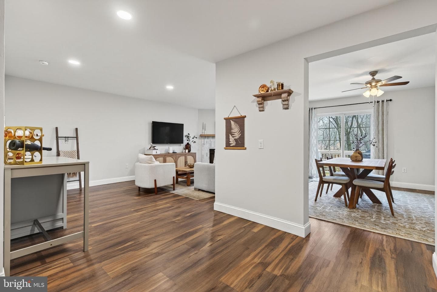 304 Treetops Court photo 17