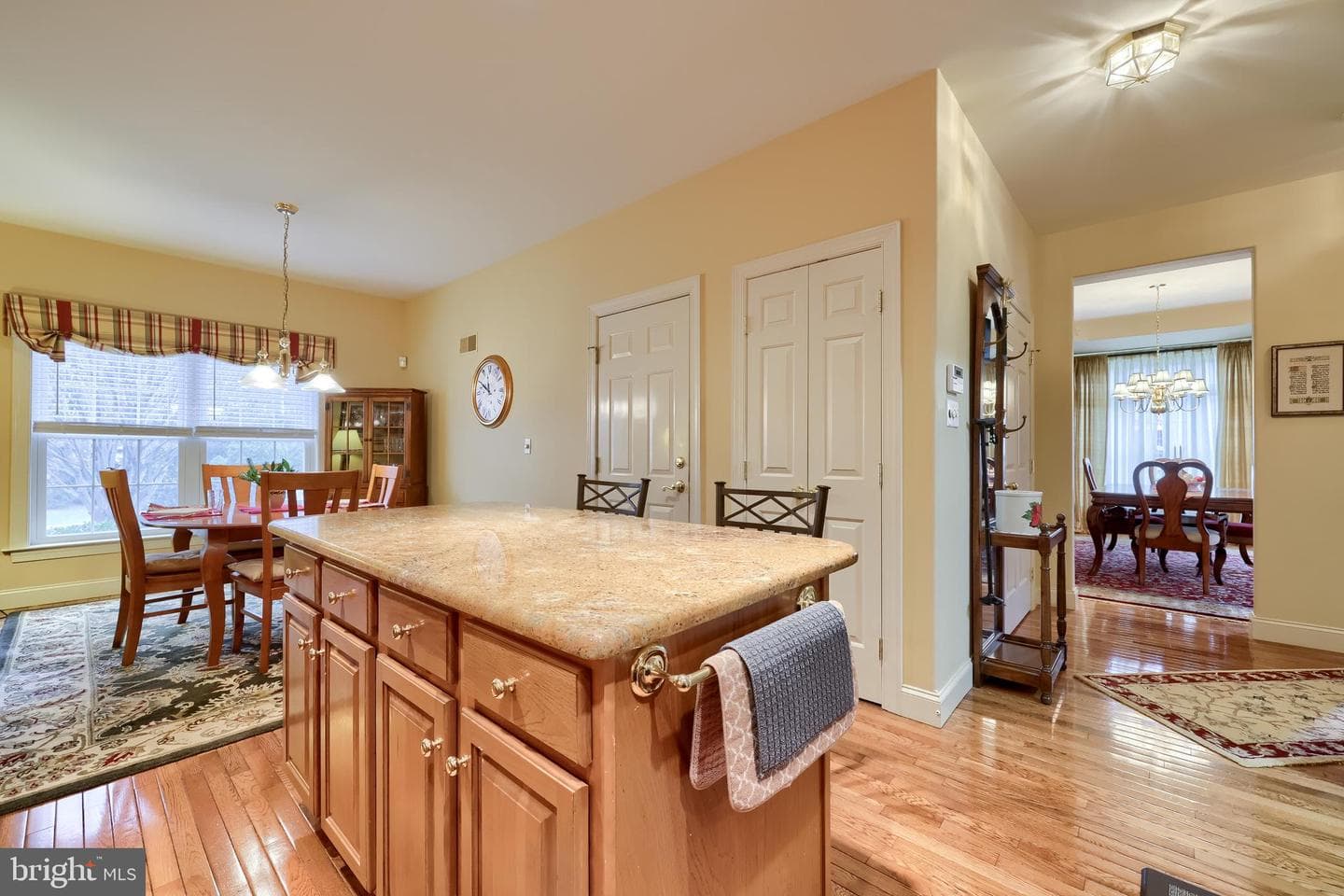 808 Huntington Place photo 13