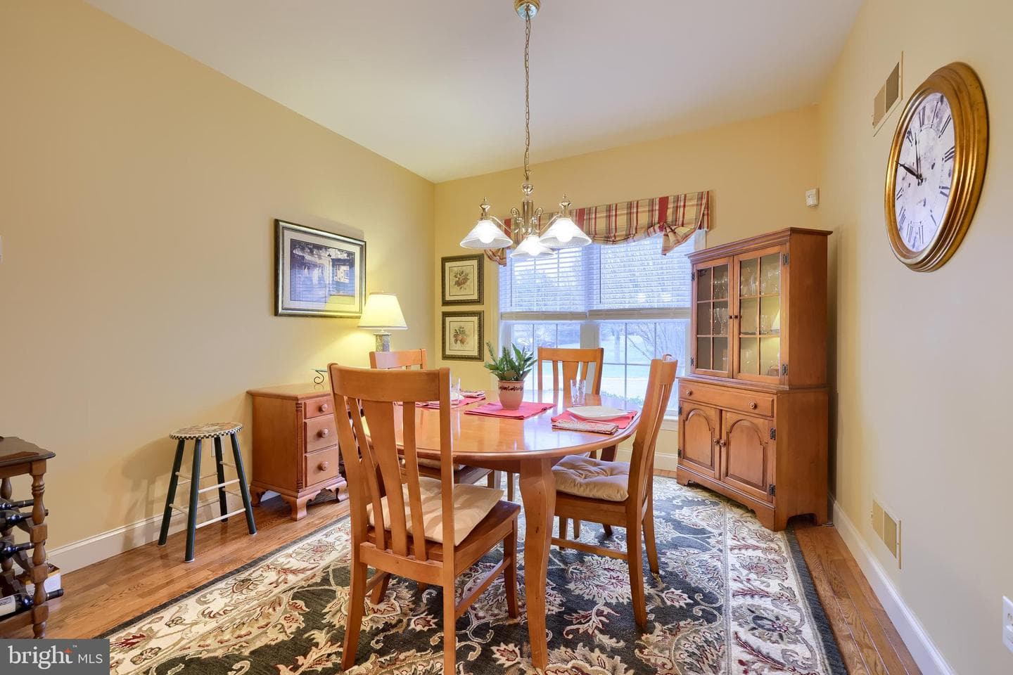 808 Huntington Place photo 19