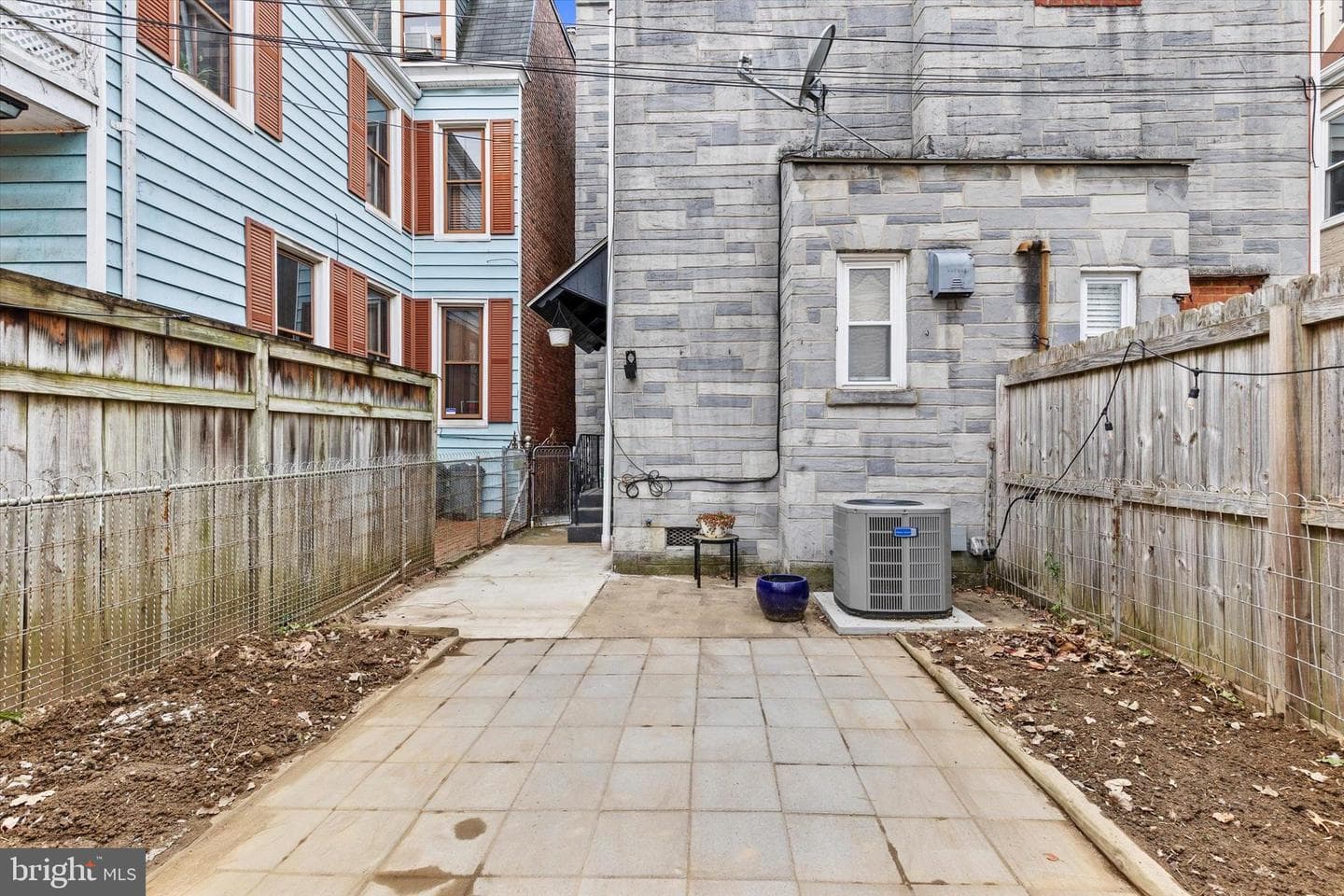 419 N Pine Street photo 25