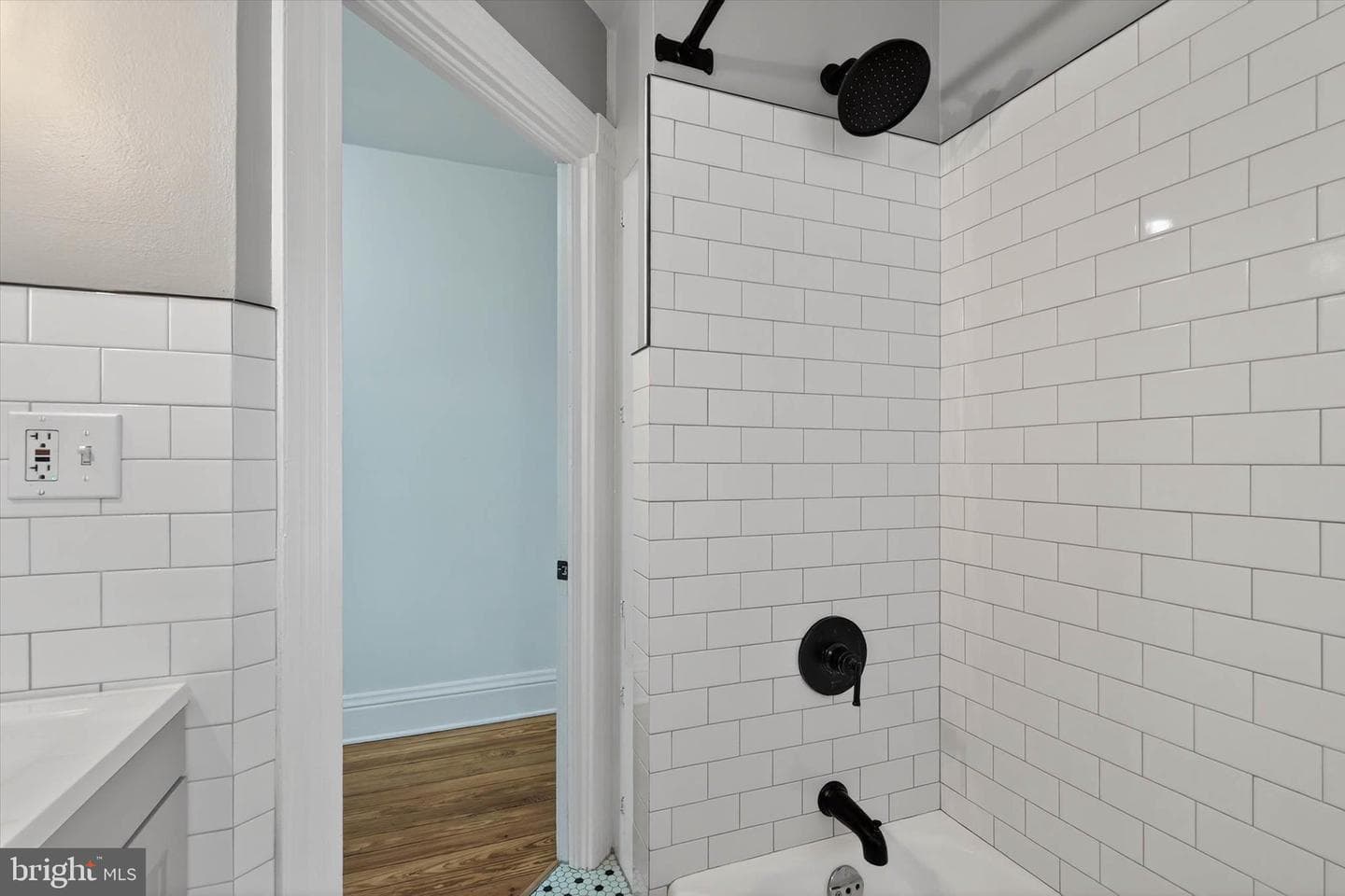 226 E Lemon Street photo 22
