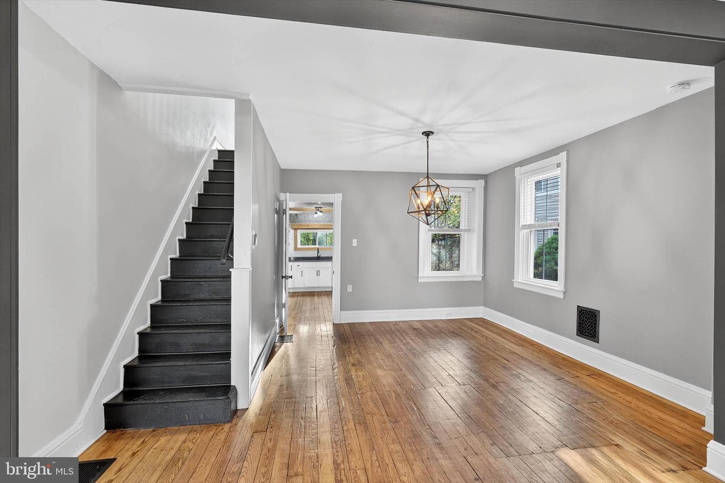 226 E Lemon Street photo 7