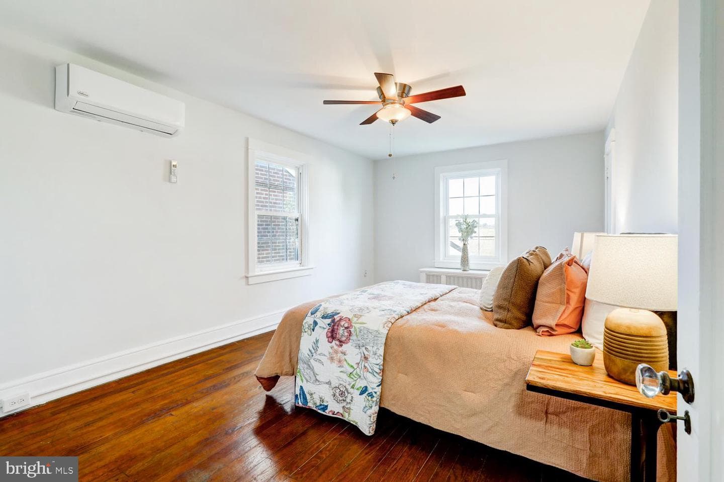 206 Princess Avenue photo 26