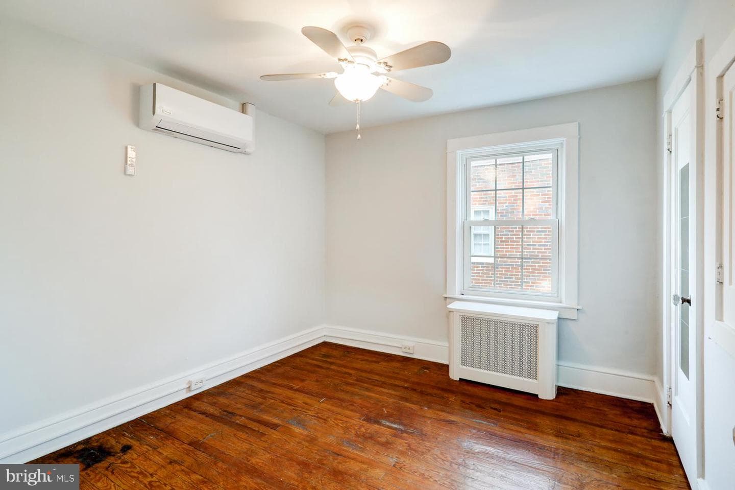 206 Princess Avenue photo 32