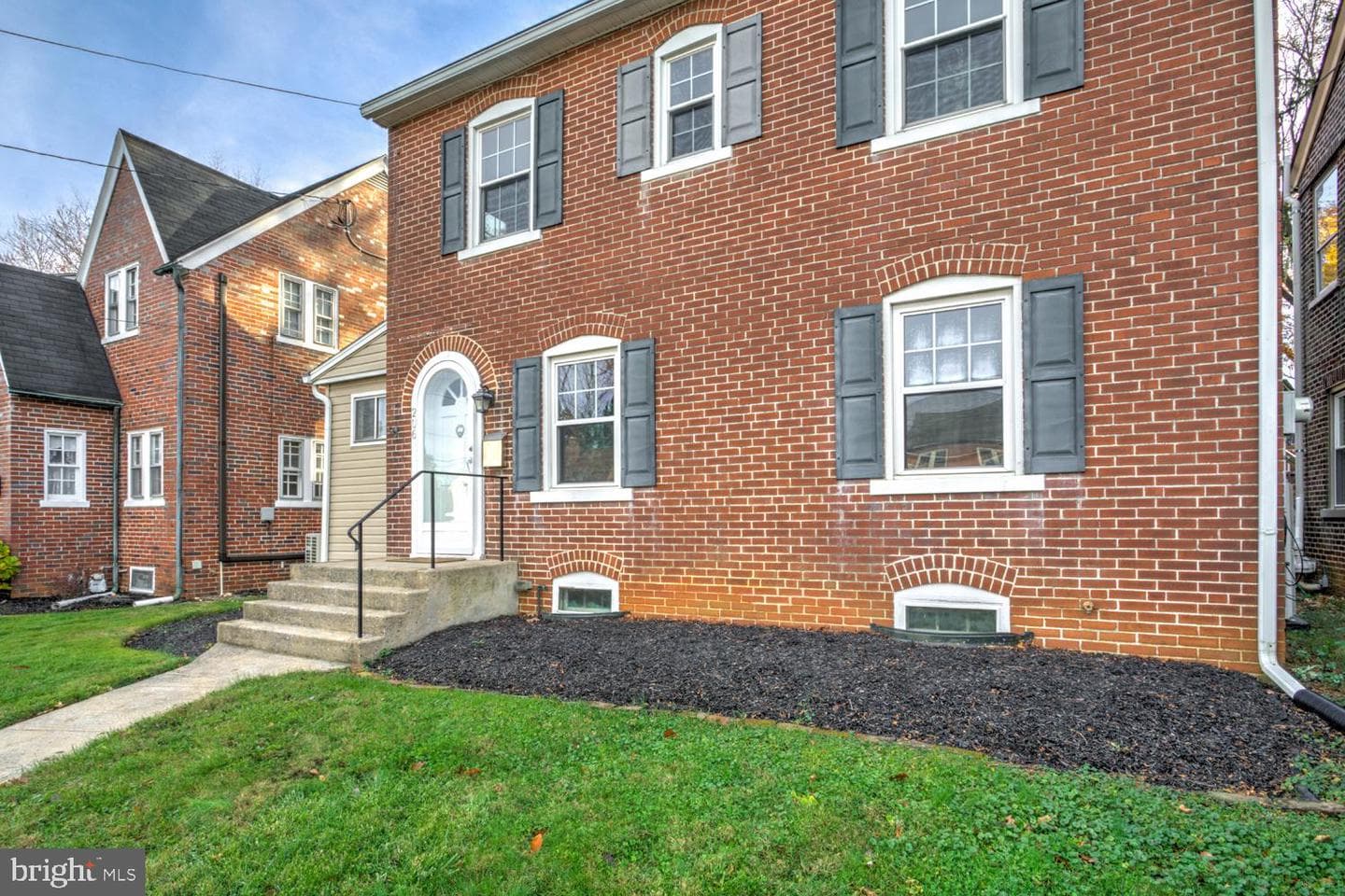206 Princess Avenue photo 4