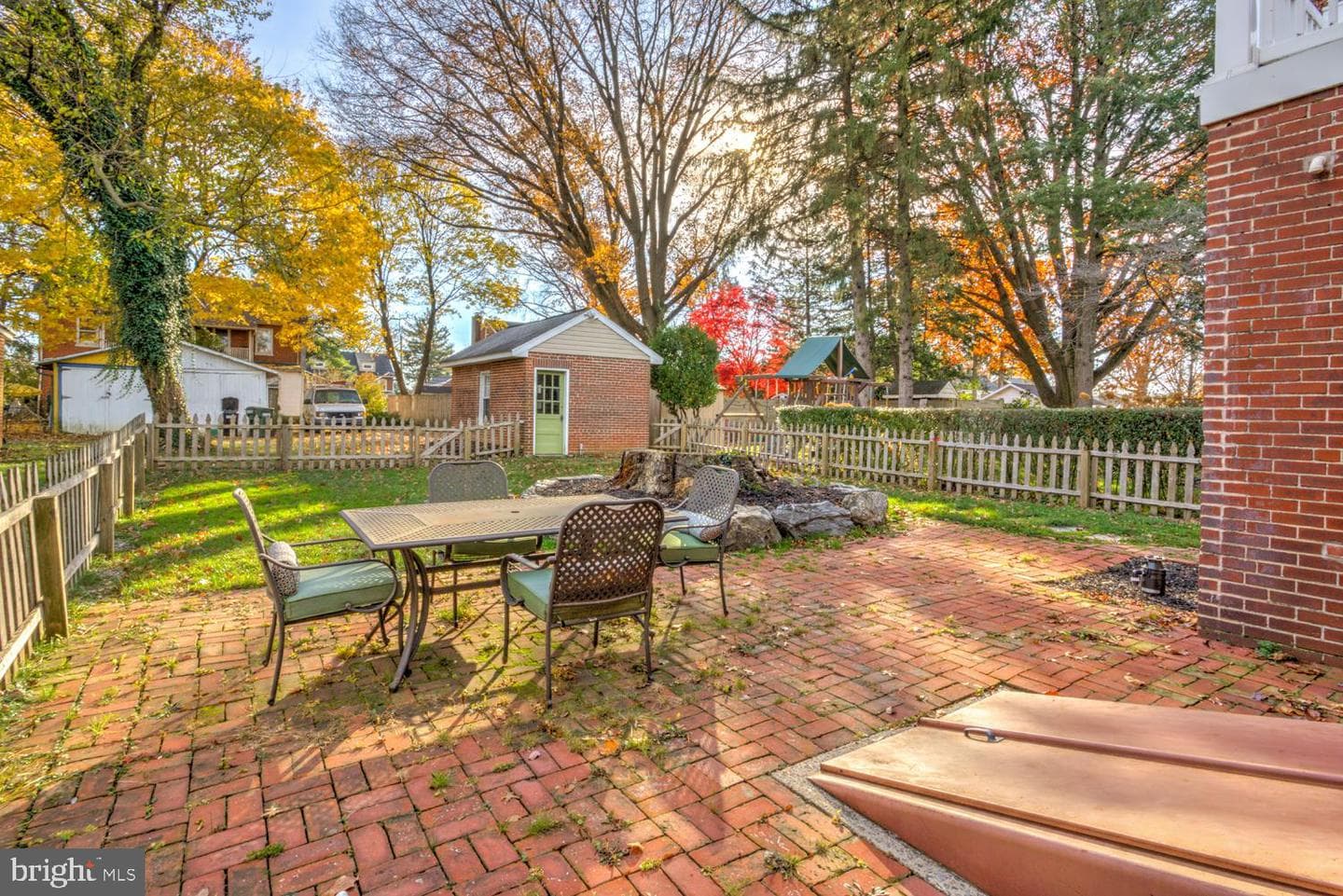 206 Princess Avenue photo 42