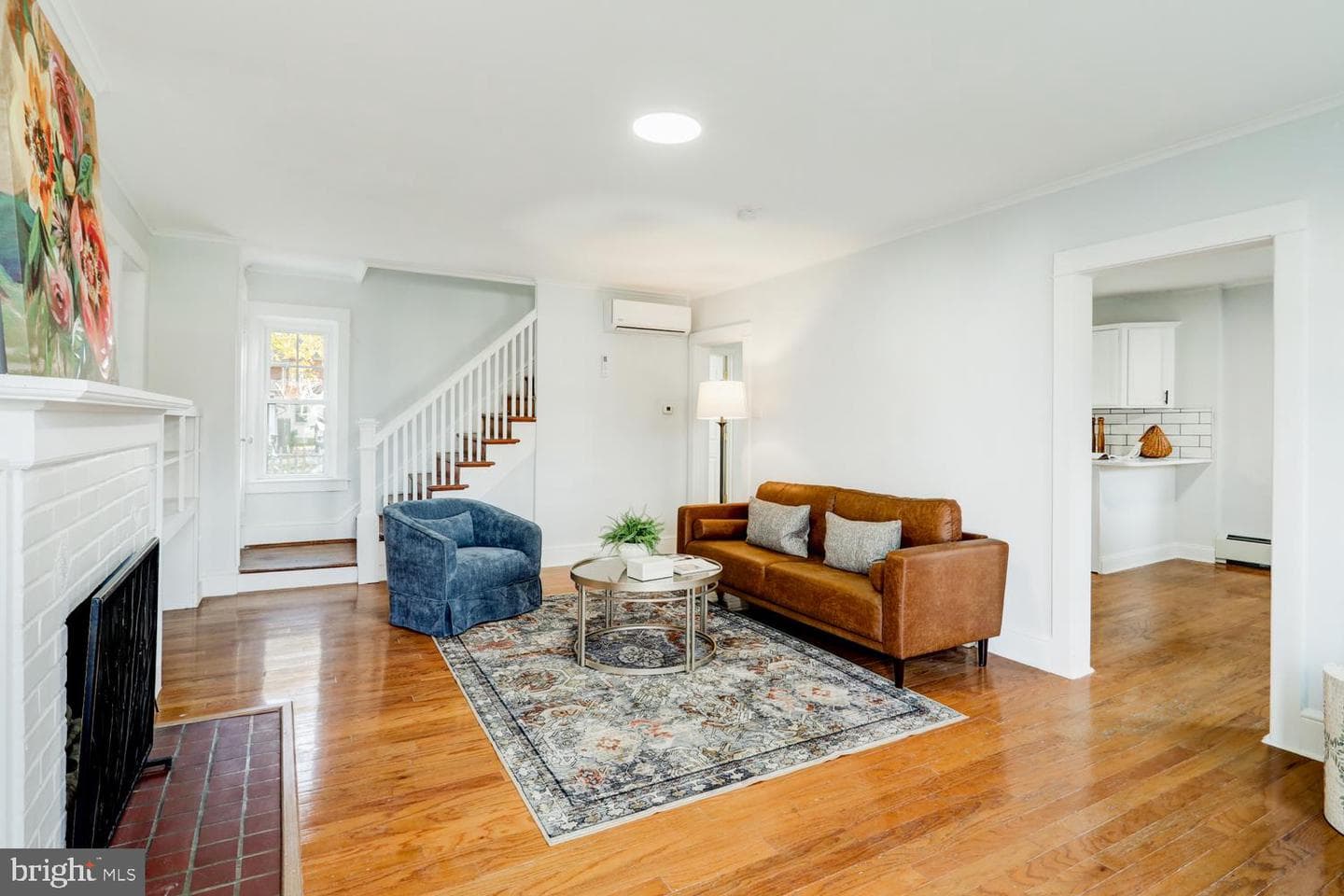 206 Princess Avenue photo 5