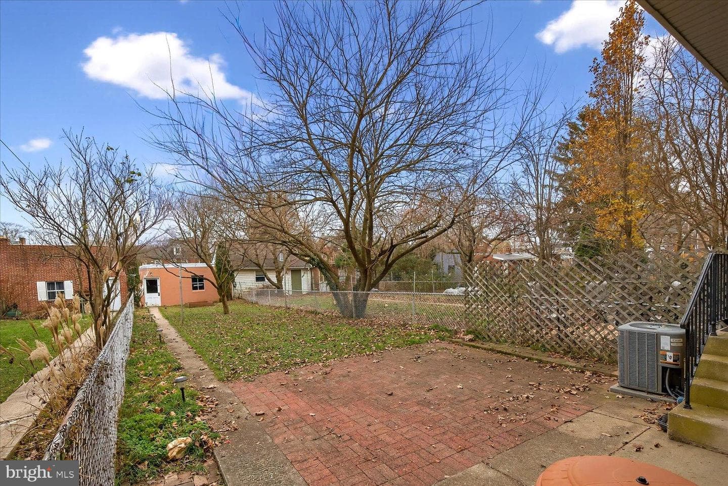 636 Hamilton Street photo 33