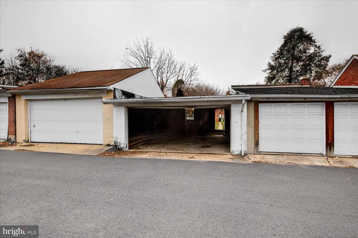 636 Hamilton Street photo 36