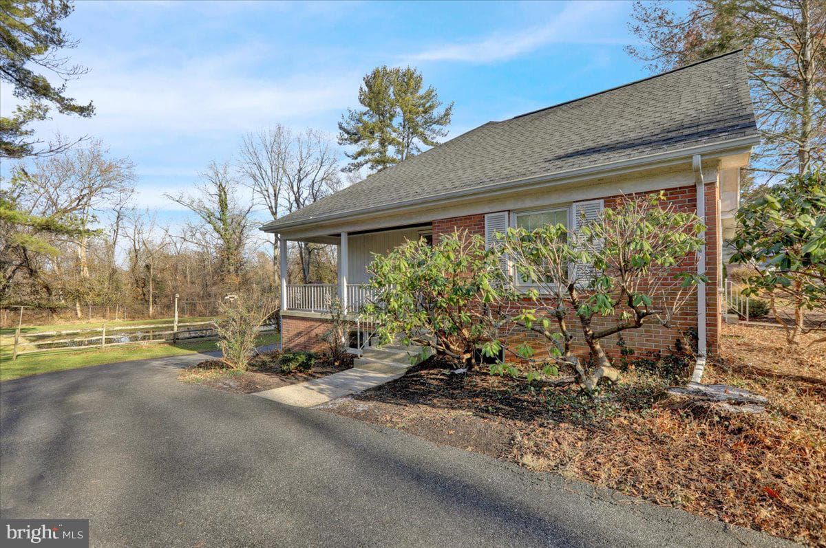 30 N Bausman Drive photo 4
