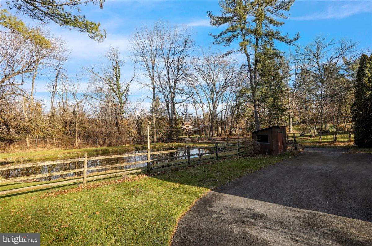 30 N Bausman Drive photo 42