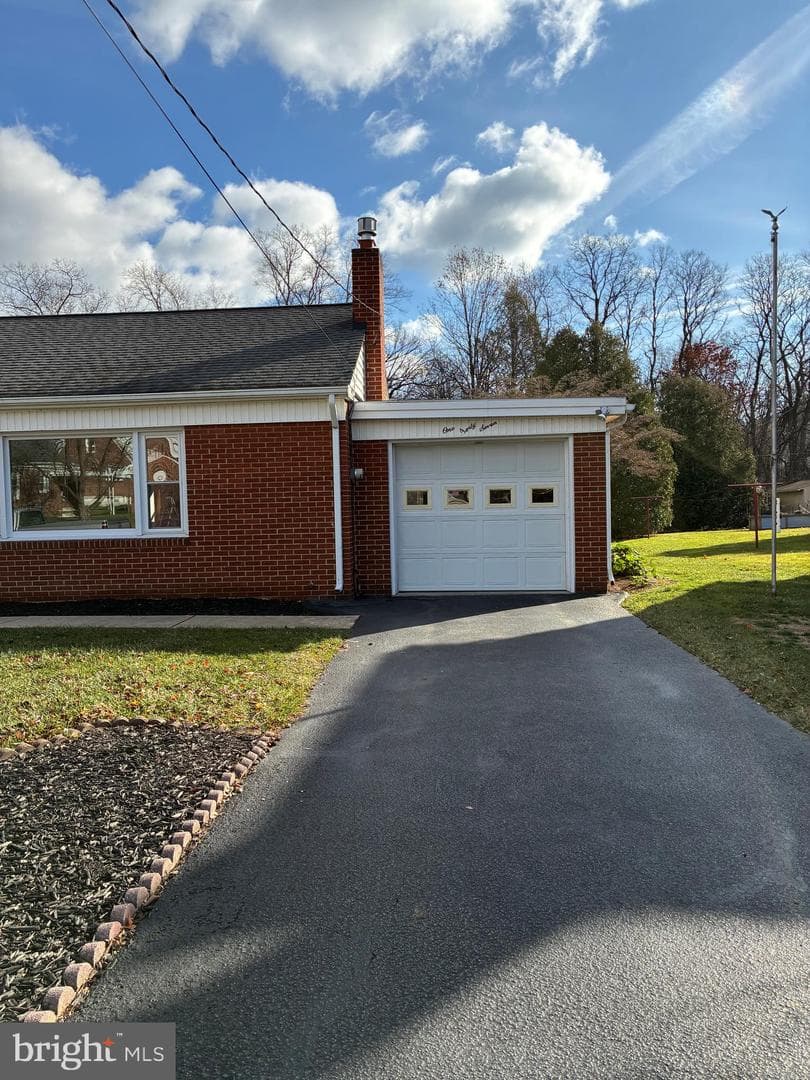 147 Penn Avenue photo 2
