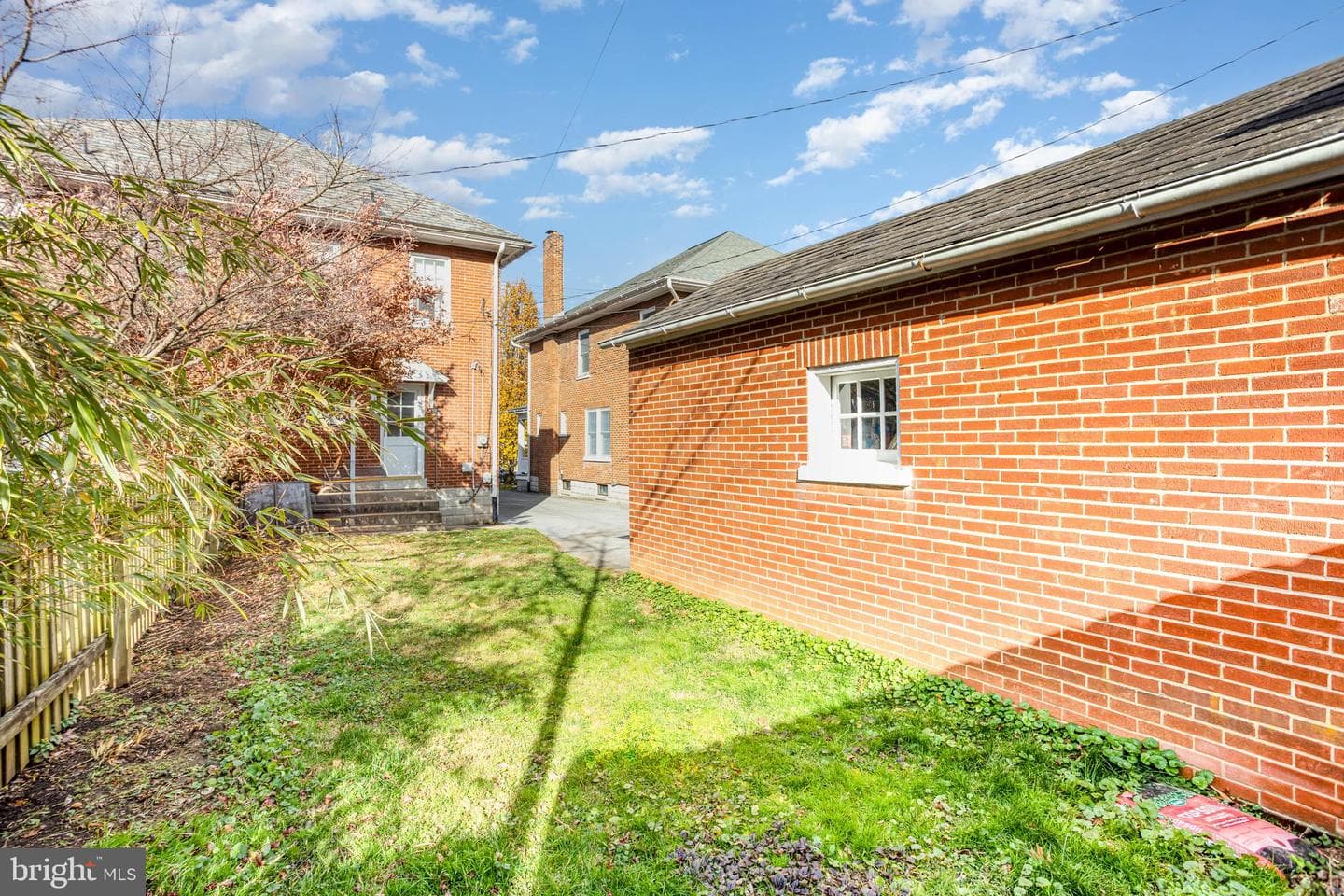 862 Pleasure Road photo 30