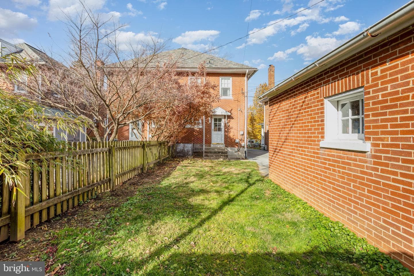 862 Pleasure Road photo 6