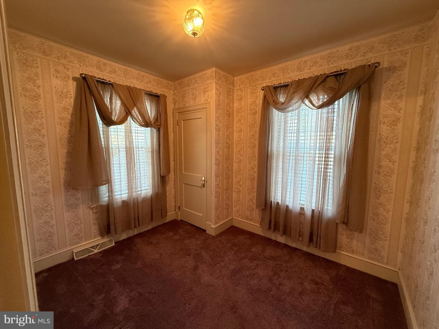 543 S Prince Street photo 15