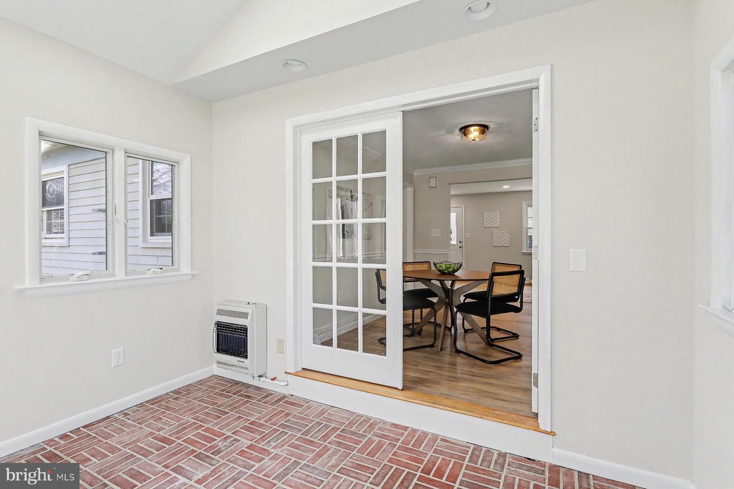 233 Cardinal Road photo 13