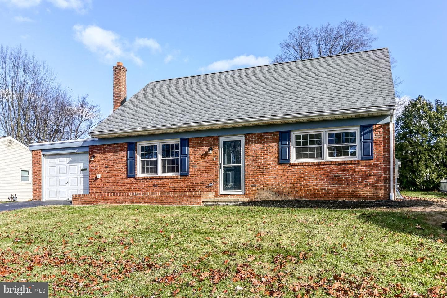 233 Cardinal Road photo 2