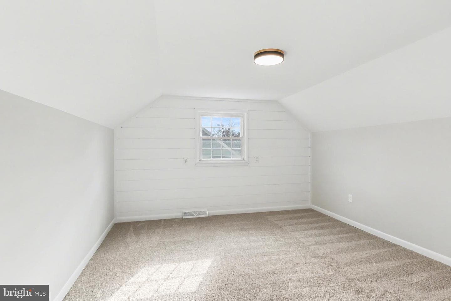 233 Cardinal Road photo 21