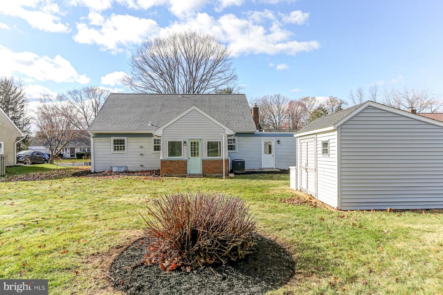 233 Cardinal Road photo 24