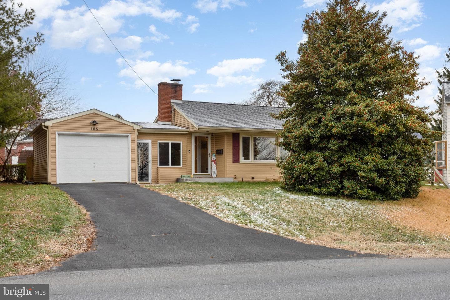 105 N Waterford Avenue photo 2