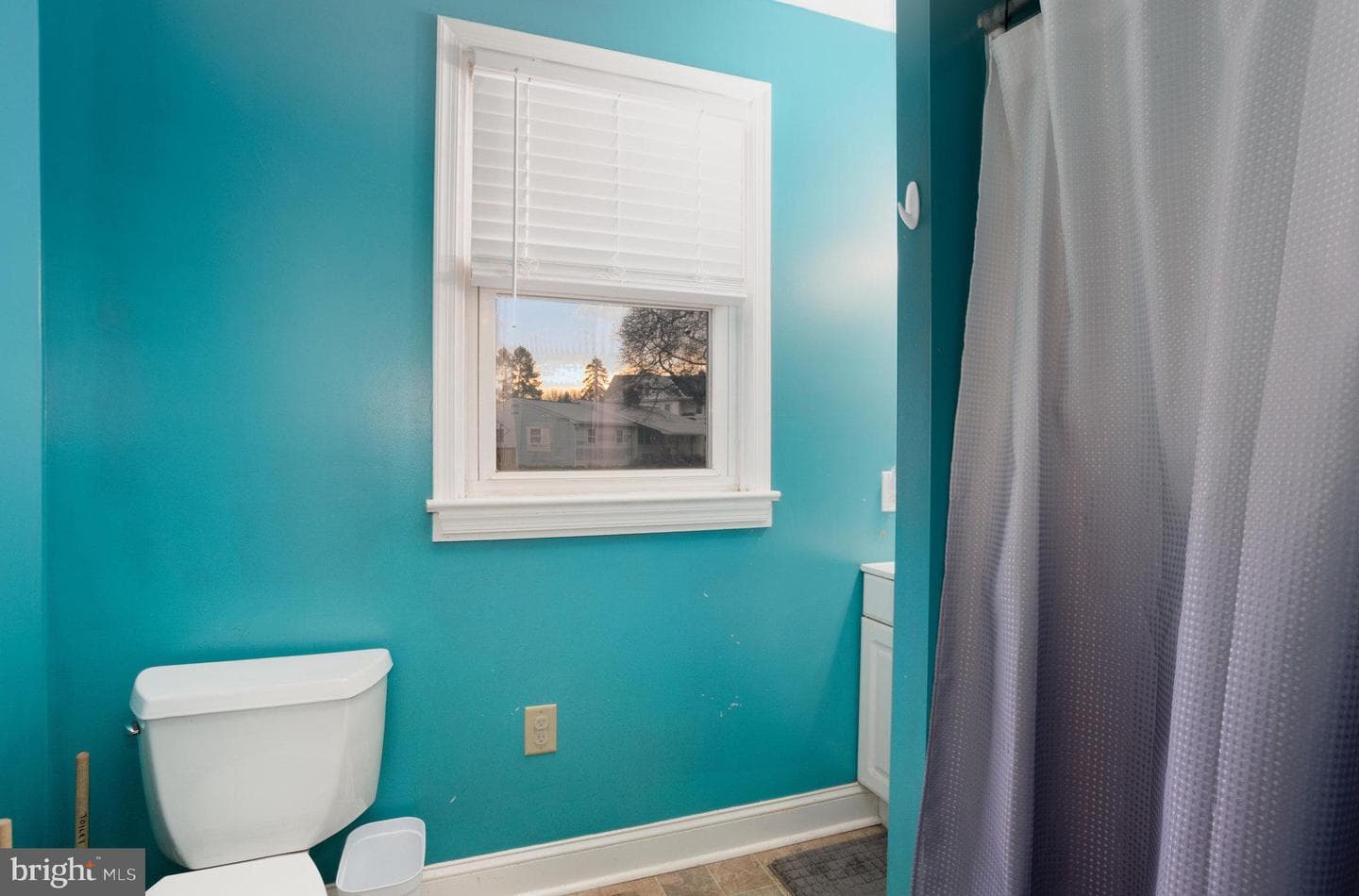 105 N Waterford Avenue photo 22