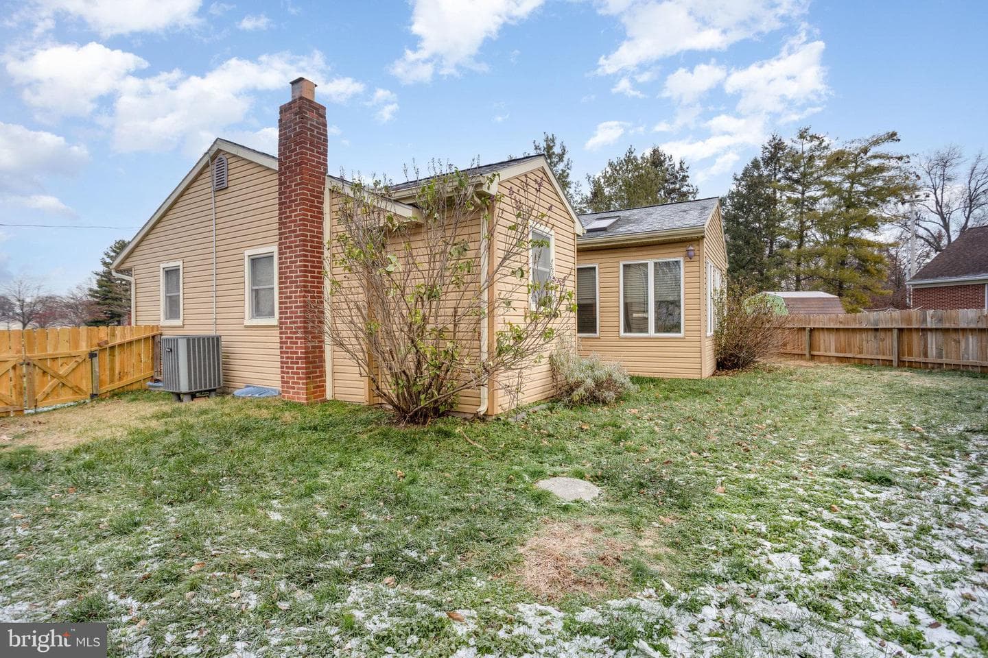 105 N Waterford Avenue photo 29