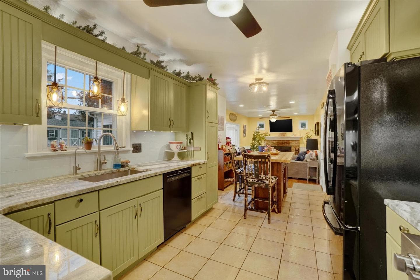 333 Ashford Drive photo 5