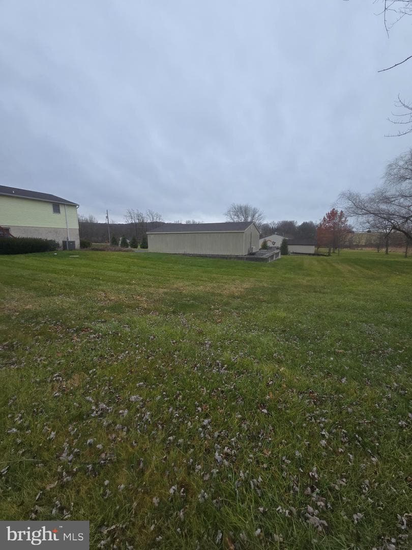 2284 N Penryn Road photo 44