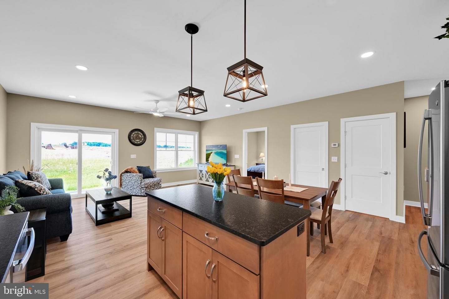 307 Ridgefield Drive photo 9