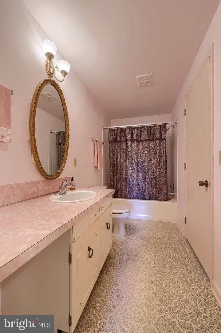 1821 Santa Barbara Drive photo 33