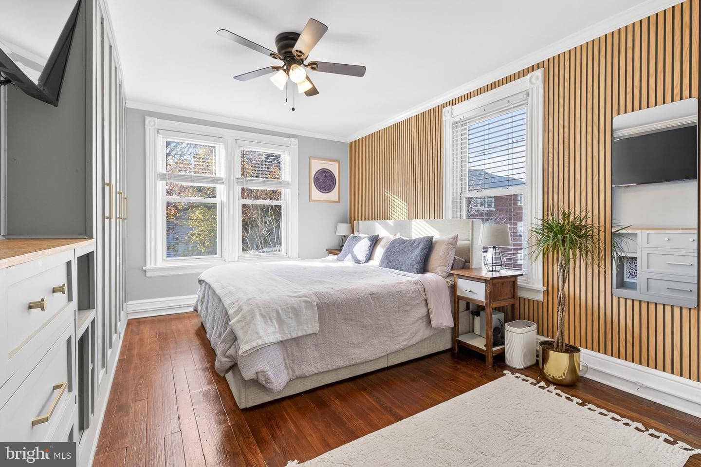 37 N Mary Street photo 16