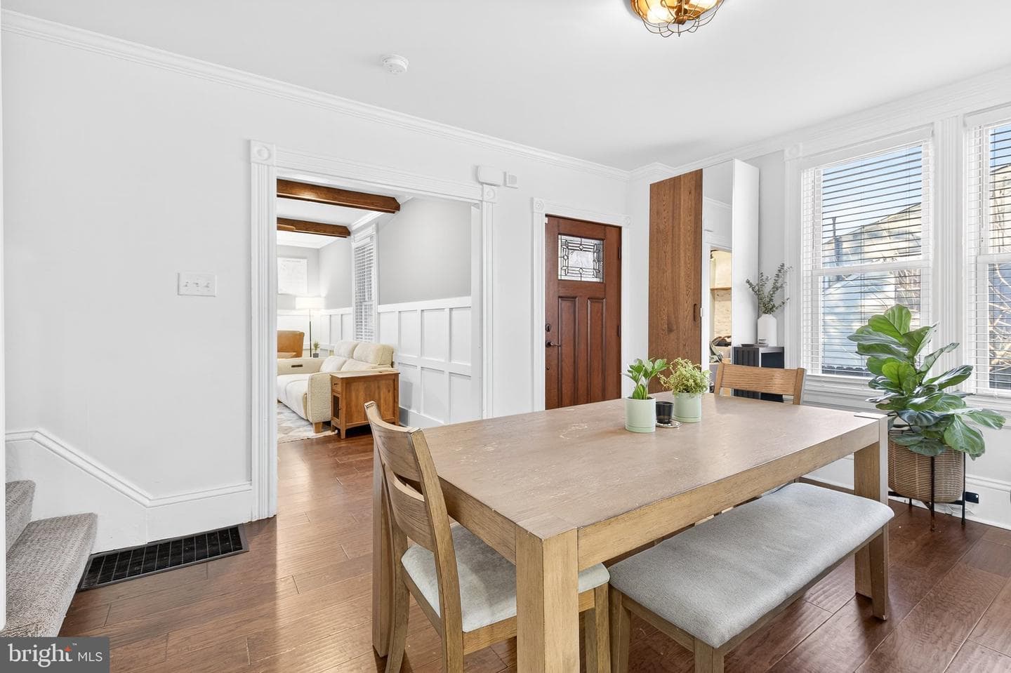 37 N Mary Street photo 4