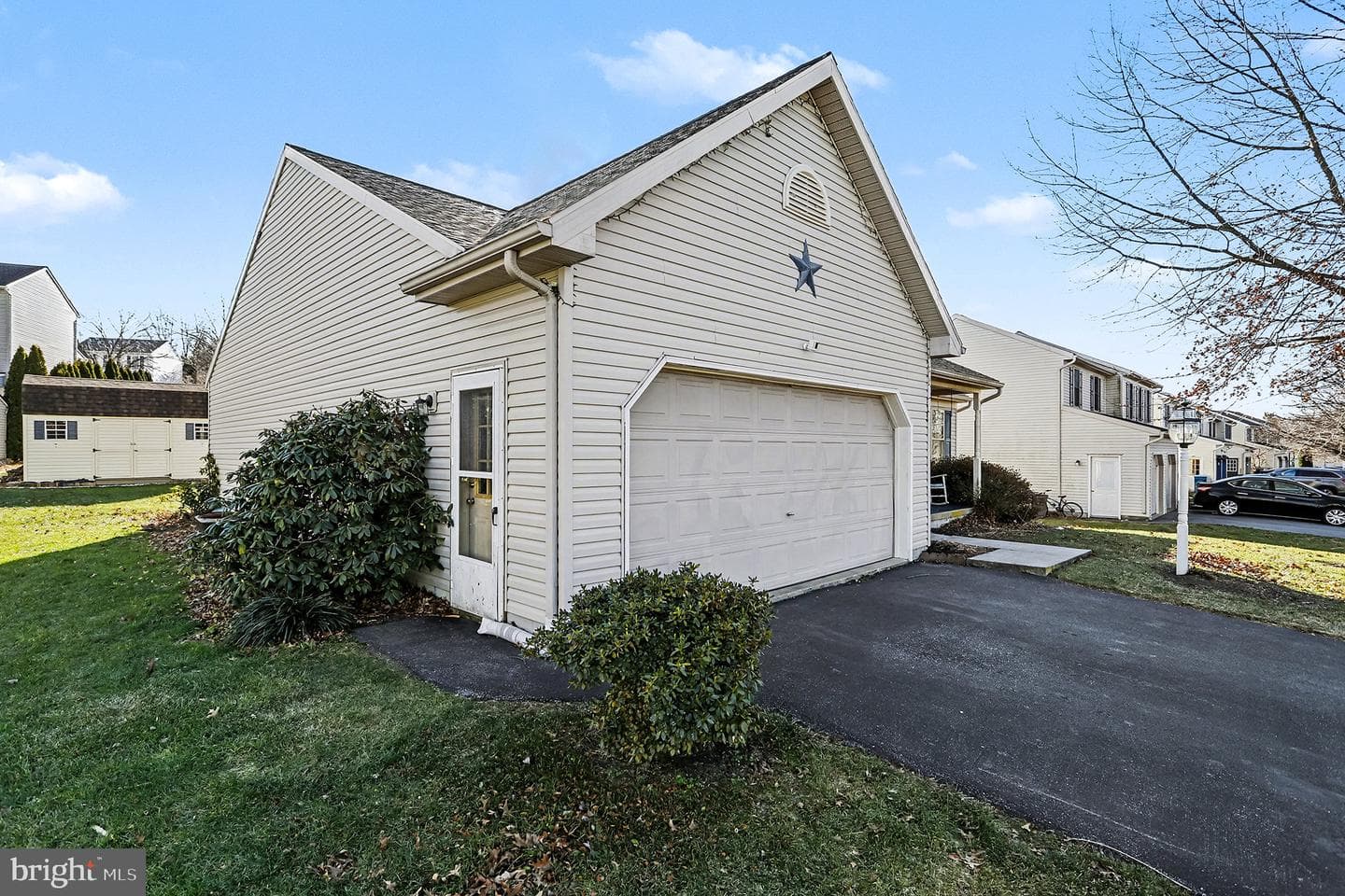 3954 Laurel Run photo 3
